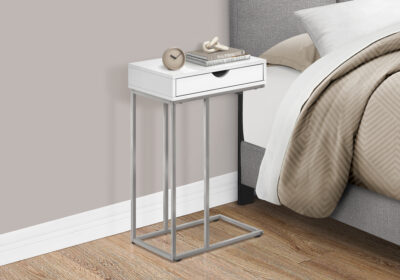ACCENT TABLE - 25"H / WHITE / SILVER METAL