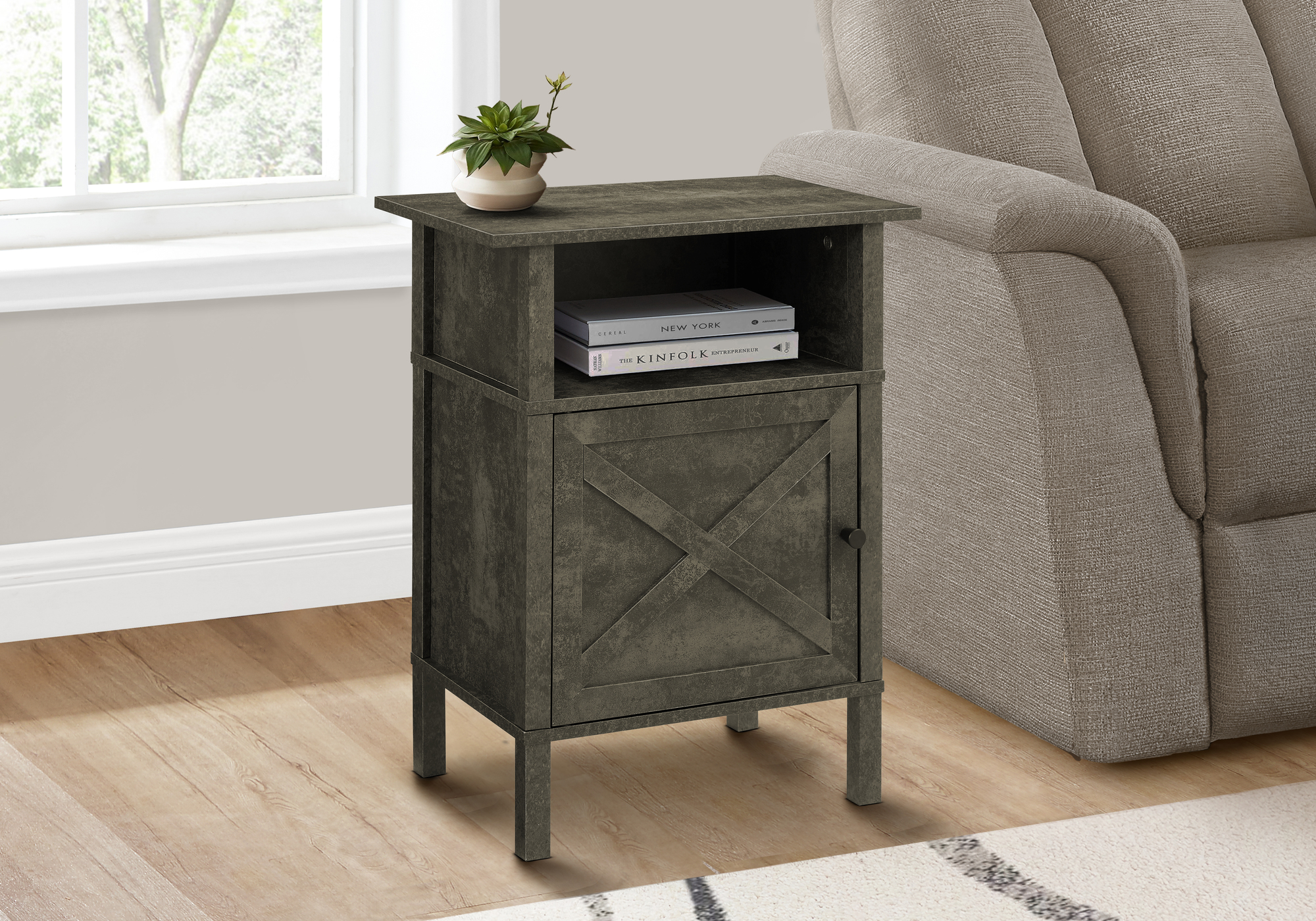 ACCENT TABLE - 24"H / DARK BRONZE / BLACK METAL