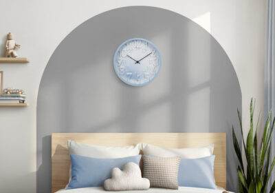CLOCKS - 12"DIA / WALL CLOCK / BLUE FINISH