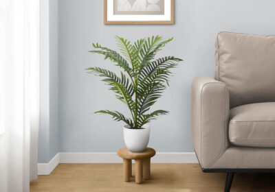 ARTIFICIAL PLANT - 28"H / INDOOR PALM IN A 6" POT