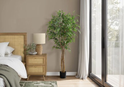 ARTIFICIAL PLANT - 79"H / INDOOR FICUS TREE IN A 8" POT