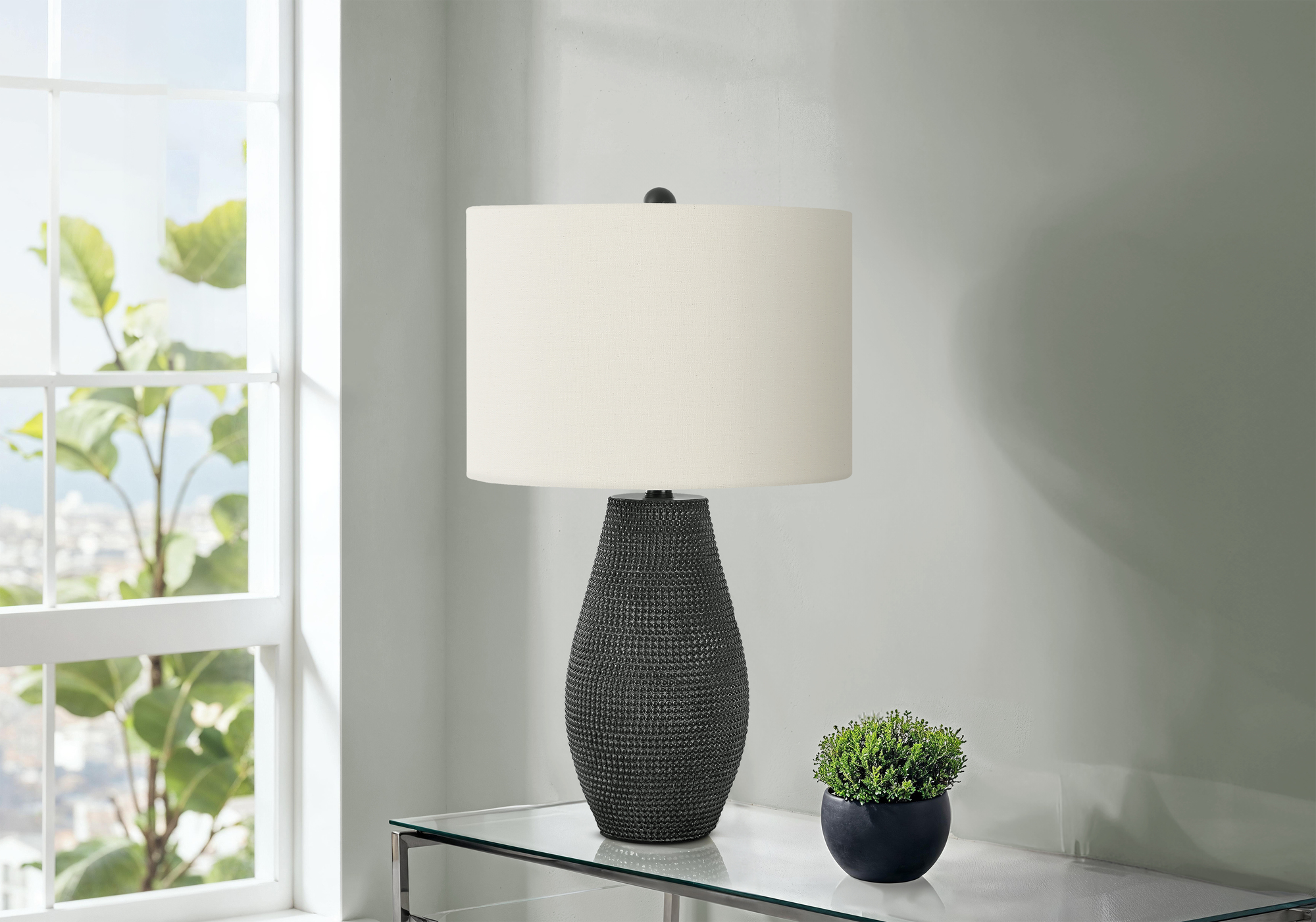 LIGHTING - 24"H TABLE LAMP BLACK RESIN / IVORY SHADE