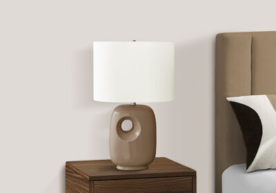 LIGHTING - 26"H TABLE LAMP BROWN CERAMIC / IVORY SHADE