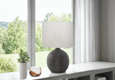 LIGHTING - 16"H TABLE LAMP BLACK RESIN / IVORY SHADE