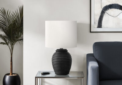 LIGHTING - 17"H TABLE LAMP BLACK RESIN / IVORY SHADE