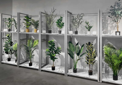 DISPLAY RACK - 96"H / SILVER METAL / 4 ADJUSTABLE SHELVES